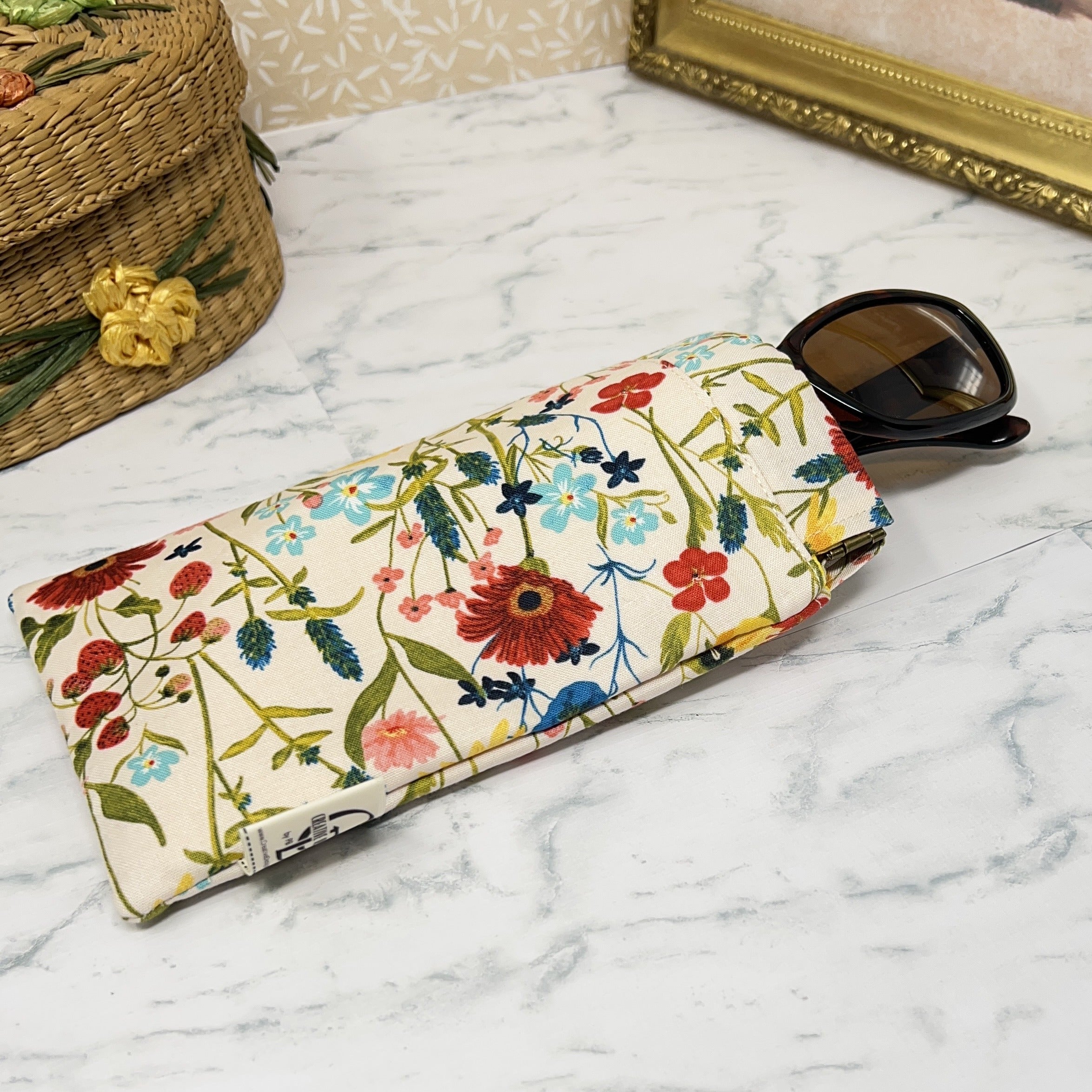 Sunglass/Eyeglass Protective Sleeve
