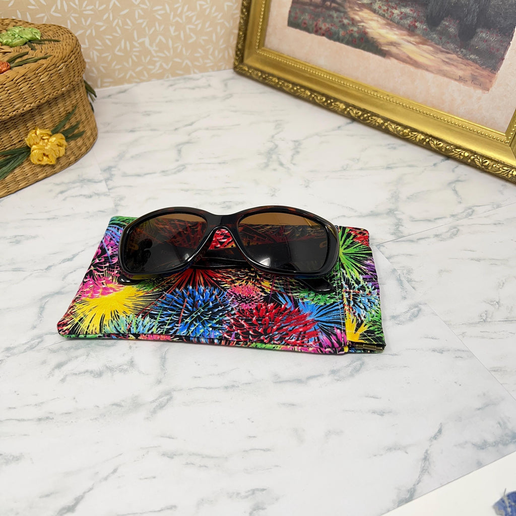 Padded Protective Eyewear Case, Vibrant Chrysanthemum, Glasses Pouch with Flex Band Closure