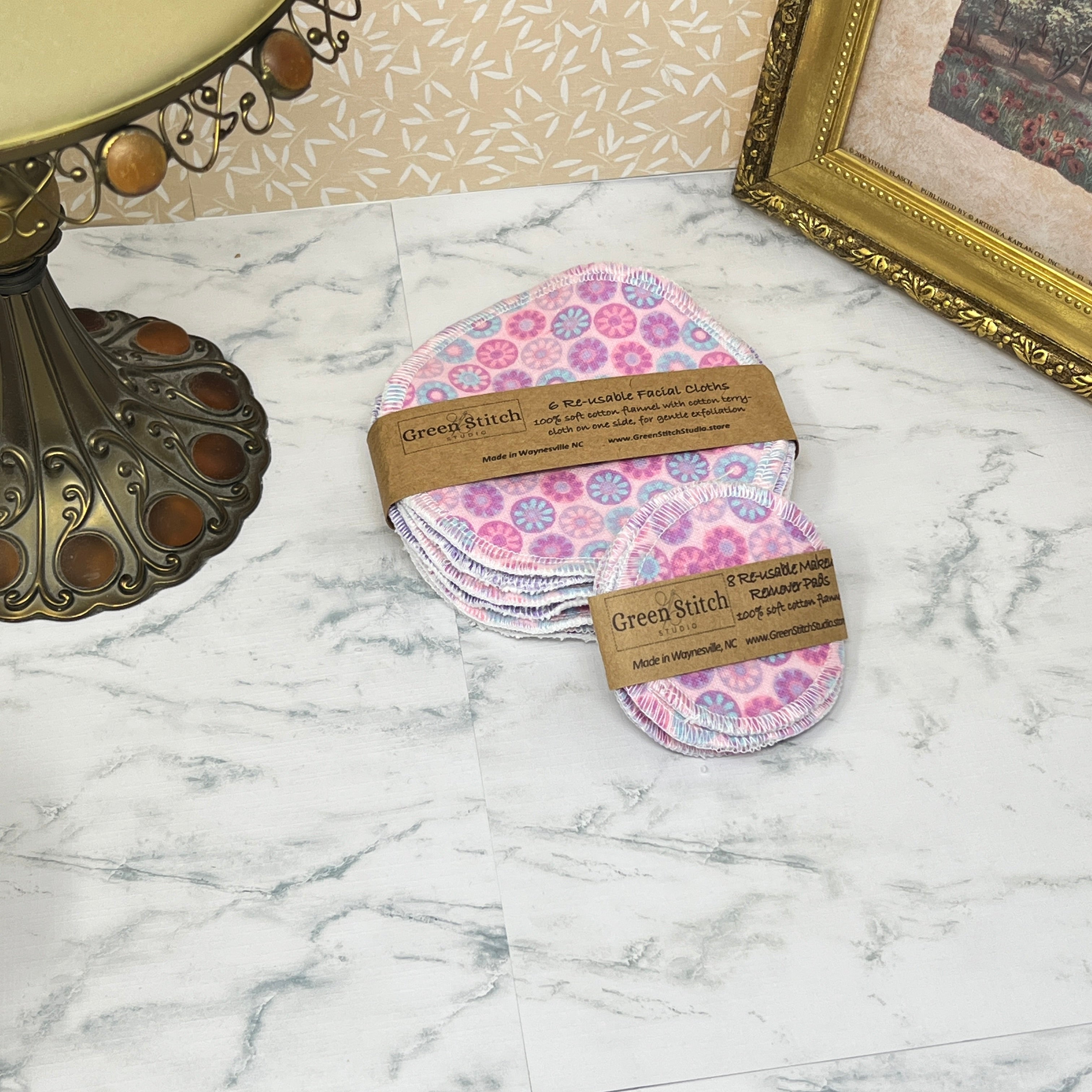 Reusable Eye Makeup Removal Pads, Eco Friendly and Soft and Gentle Flannel on Both Sides, Purple Geo Flowers (Market)